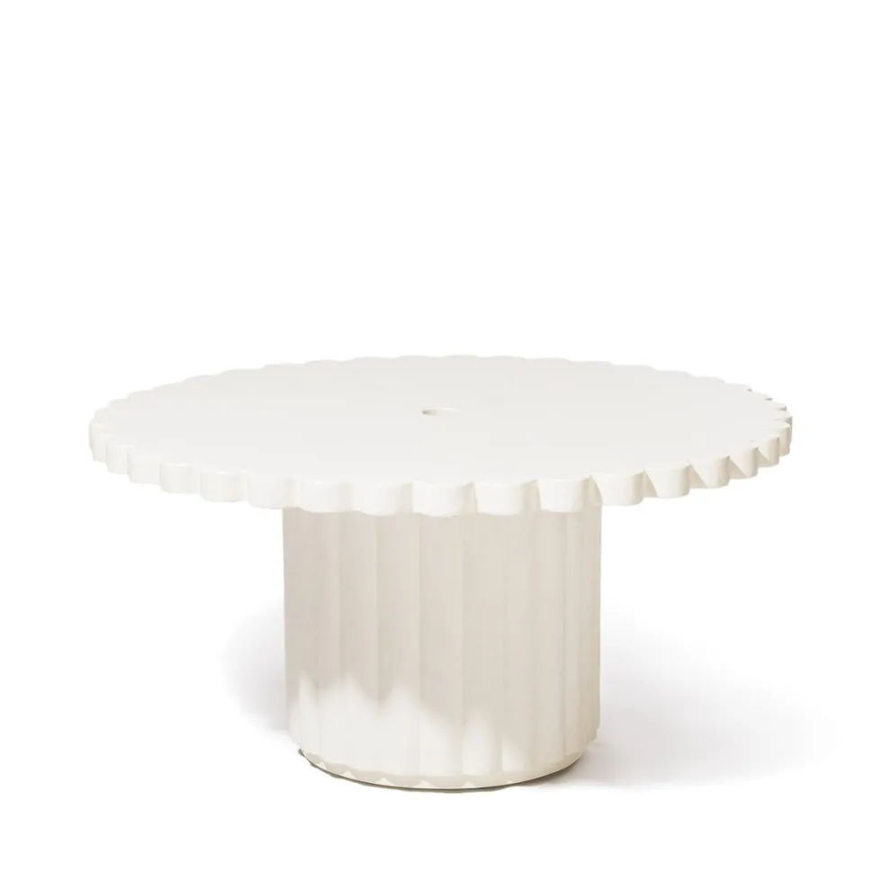 Table basse de jardin ronde en béton blanc antique 95cm Daisy - Business & Pleasure