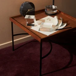 Table basse en chêne noir et métal doré Unity - AYTM
