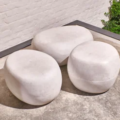 Table basse en fibre d'argile blanche 60x43x31cm Pebble - Pomax