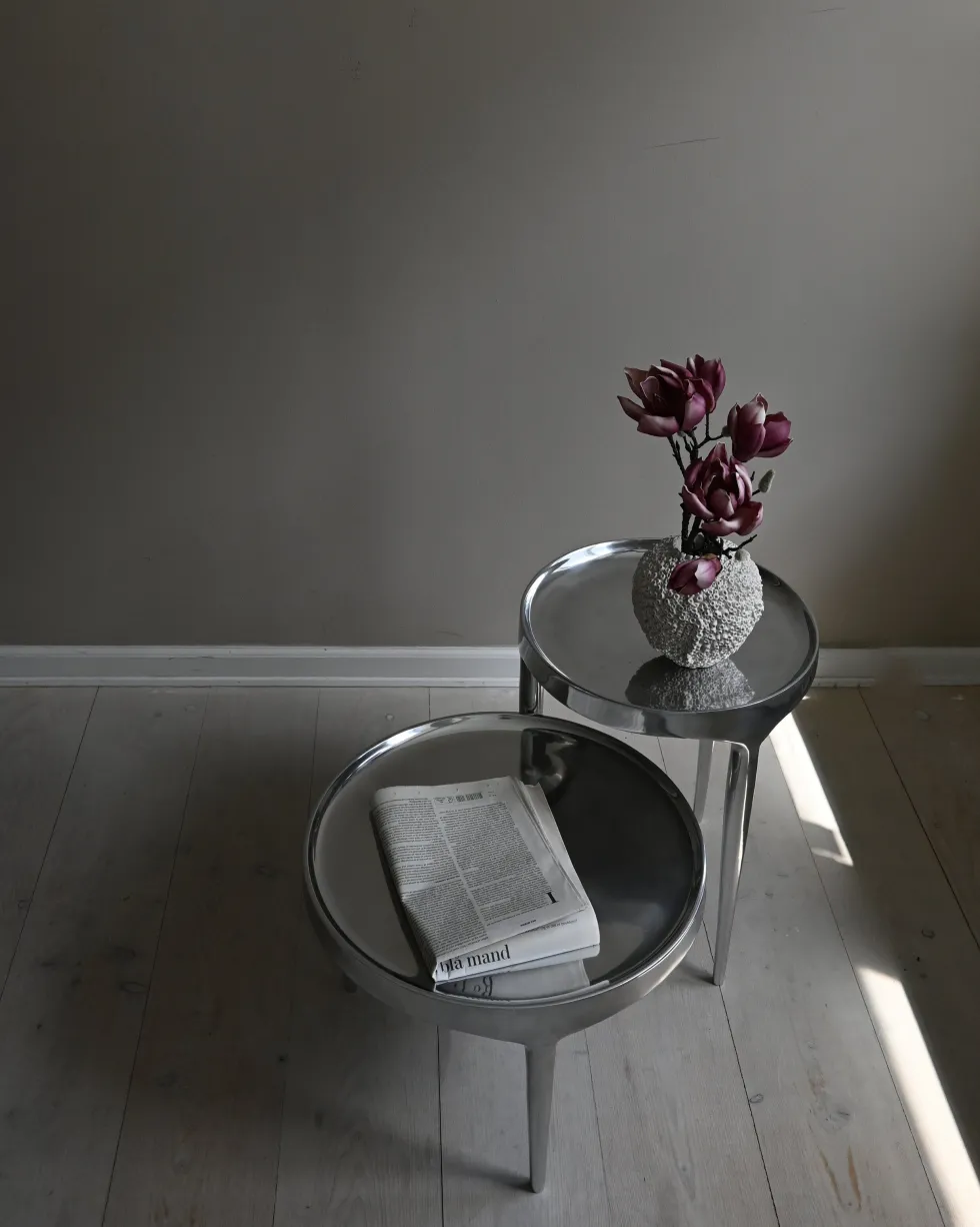 Table basse en fonte d'aluminium chrome 50x40cm Phantom - 101 Copenhagen