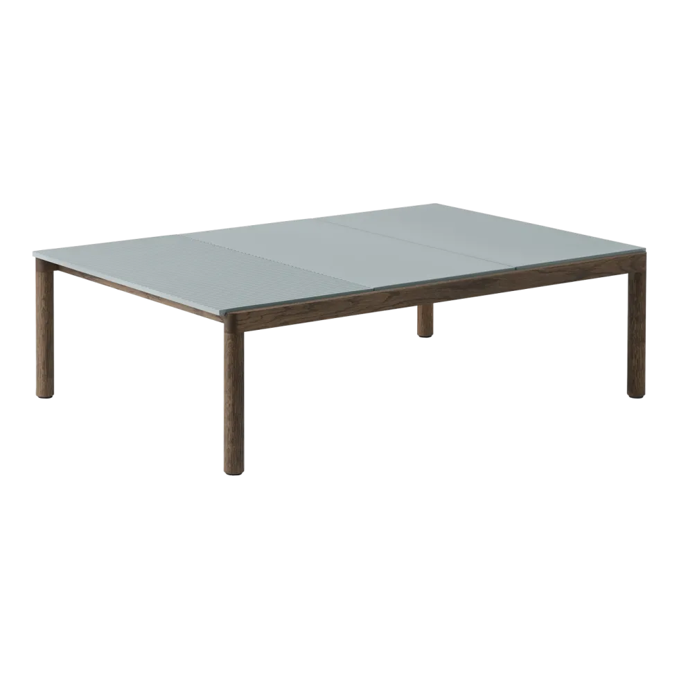 Table basse en grès bleu pâle wavy et chêne foncé 85 x 120 cm Couple - Muuto