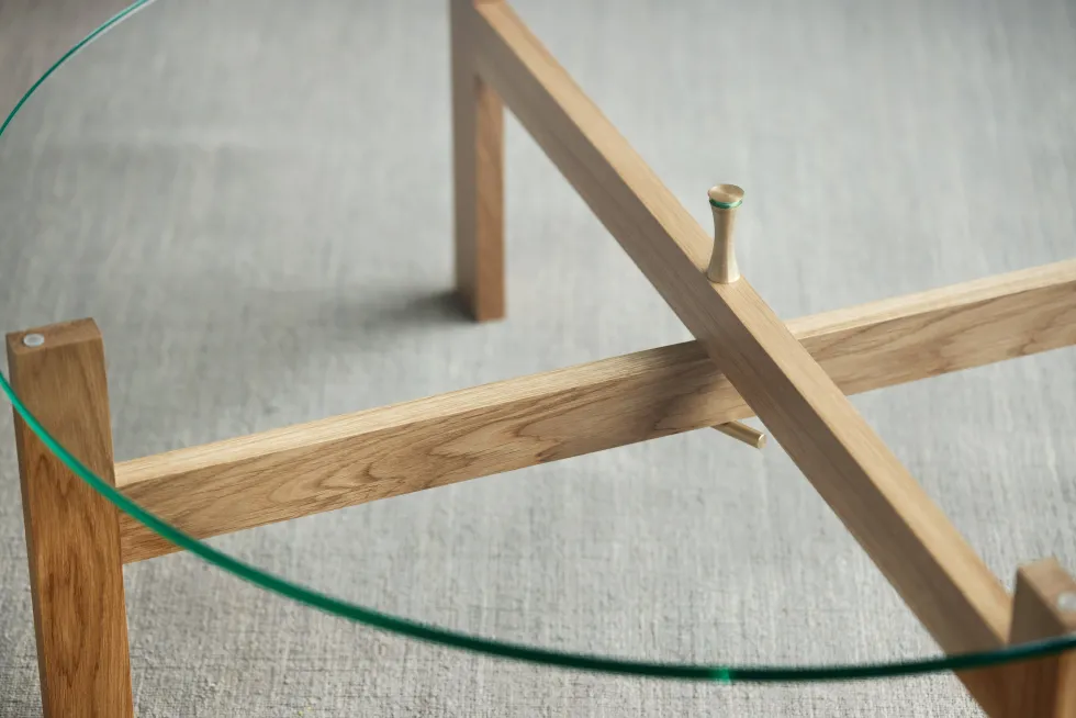 Table basse ronde en bois de chêne et verre 88cm - Moebe