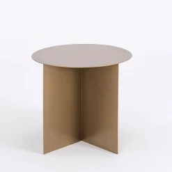 Table basse ronde en métal gold Oli - Custom Form