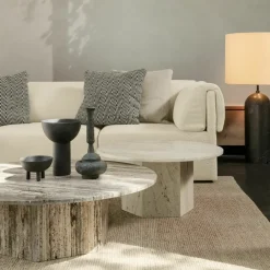 Table basse ronde en pierre blanche 110 cm Epic - Gubi