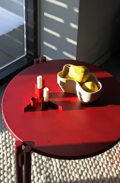 Table basse ronde en pin rouge 60x40cm Sticks - Karup Design