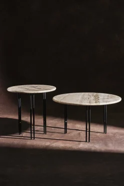 Table basse ronde en travertin et acier chromé 100x35cm Ioi - Gubi