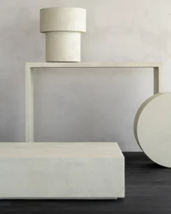 Table basse ronde organique 60 x 37 cm off-white en microciment Elements - Ethnicraft Accessories