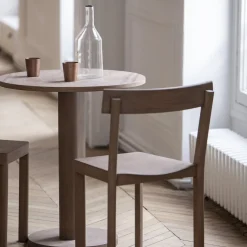 Table bistrot ronde avec pied central rond Galta - Kann Design