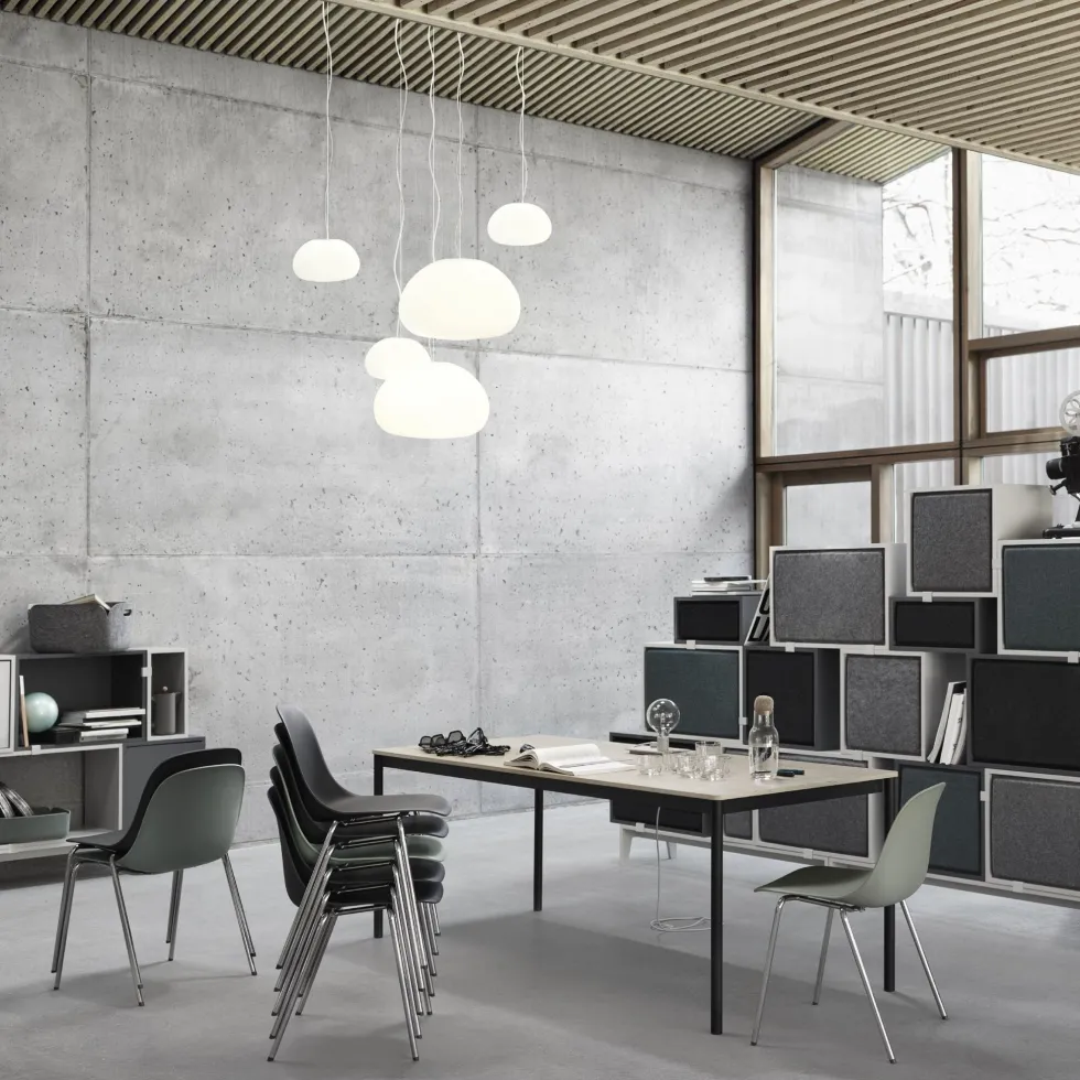 Table 190 cm en chêne piétement blanc Base - Muuto