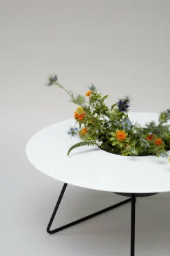 Table à cocktail ronde en acier noir et plateau blanc 75 cm N'ice - Cools Collection