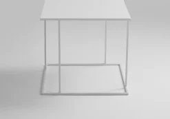 Table d'appoint carré en métal blanc Walt - Custom Form
