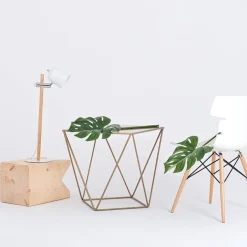 Table d'appoint carré en métal gold Daryl - Custom Form