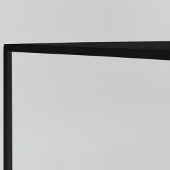 Table d'appoint carré noire en métal Tensio - Custom Form