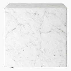 Table d'appoint cube en marbre blanc Plinth Cubic - Audo