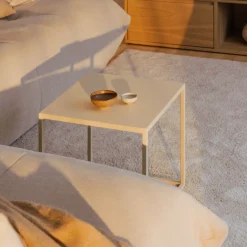 Table d'appoint en acier beige cashew 40x40cm Soli X - Metallbude