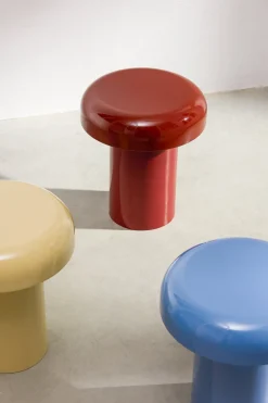 Table d'appoint en acier brillant rouge auburn 40cm Miko - noo.ma