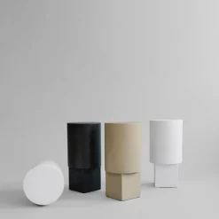 Table d'appoint en béton beige sable 25 x 25 cm Column - 101 Copenhagen