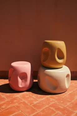 Table d'appoint en céramique Currents Shell - HKLIVING