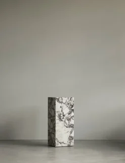 Table d'appoint en marbre calacatta viola 30 x 75 cm Plinth Pedestal - Audo
