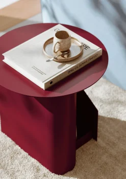 Table d’appoint en métal rouge bordeaux 36x40cm Sentrum - Woud