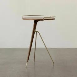 Table d'appoint en noyer massif 60 cm Umanoff - Audo