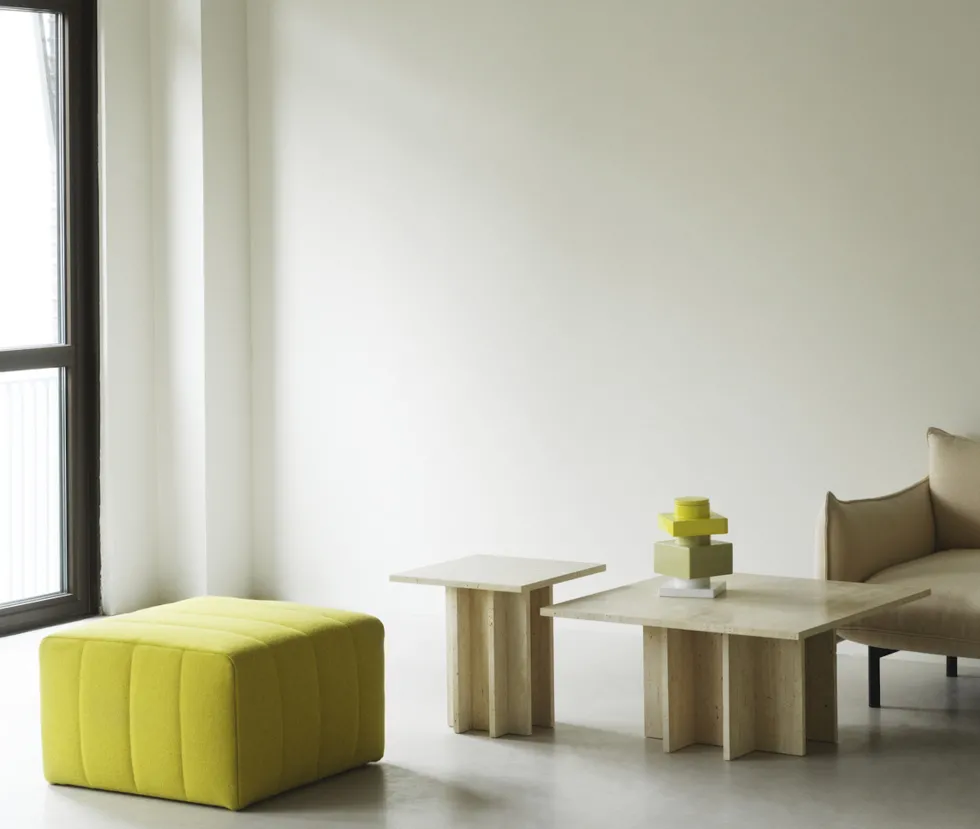 Table d'appoint en travertin 45 x 43 cm Edge - Normann Copenhagen
