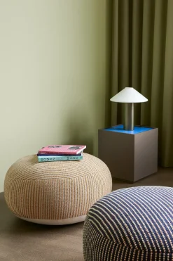 Table d'appoint et boîte de rangement en frêne marron et bleu Vault - Hübsch