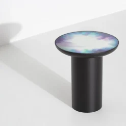 Table d'appoint ronde aquarelle bleu et violet 40 Francis - Petite Friture