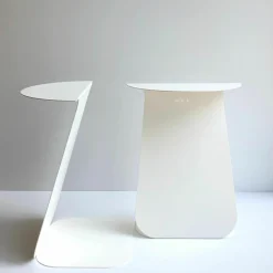 Table d'appoint ronde en acier blanc mat Youmy - Mlle Jo