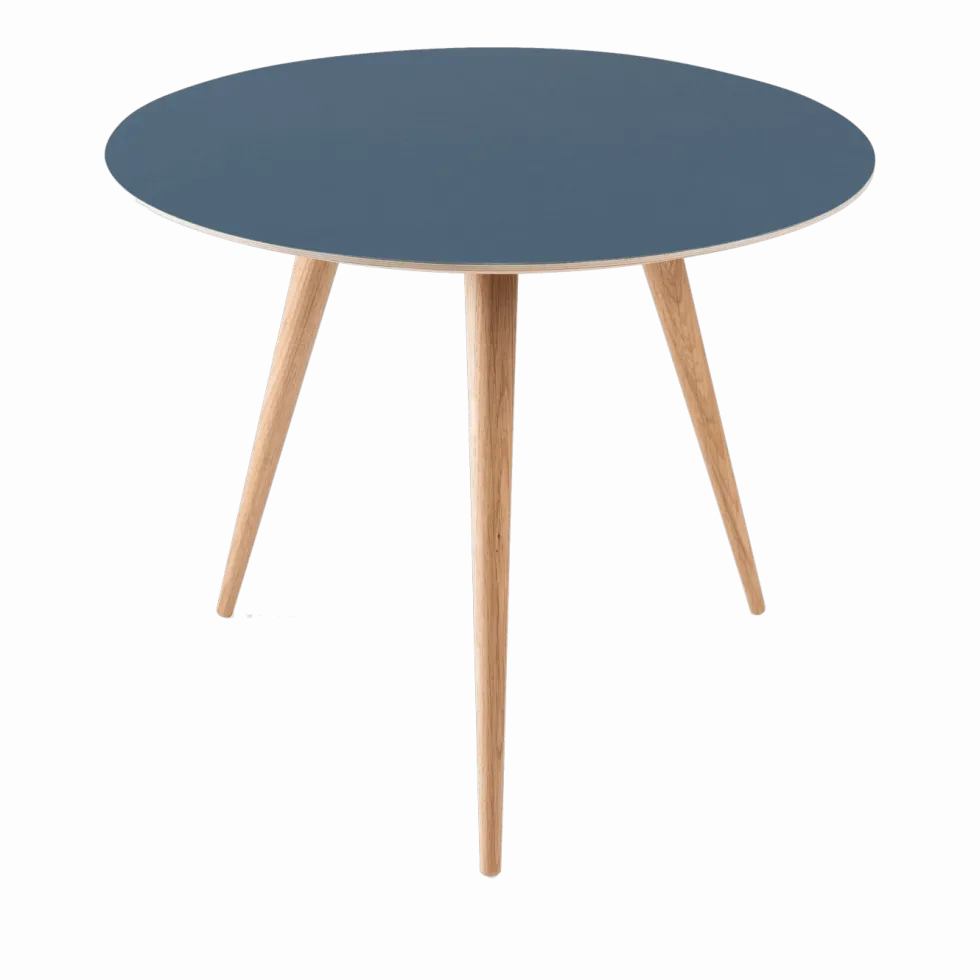 Table d'appoint ronde en chêne et plateau en linoléum bleu 55 cm Arp - Gazzda