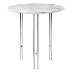 Table d'appoint ronde en marbre blanc et base chromée 50 cm IOI - Gubi
