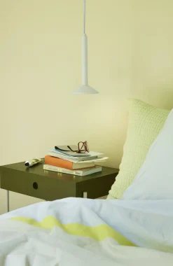 Table de chevet en frêne verte 48x32xh60cm - Hübsch