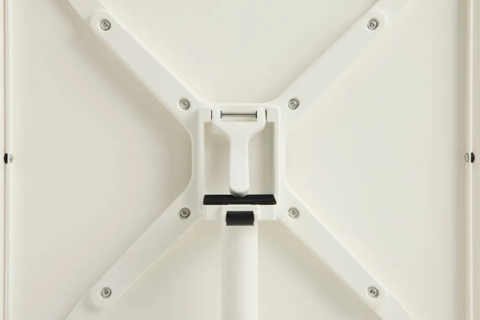 Table de jardin ronde en aluminium laqué blanc cassé 80x74cm Deville - HAY