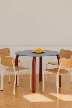 Table de salle à manger ronde en chêne et pieds rouge auburn 100cm Meko - noo.ma