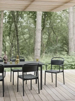 Table d'extérieur en acier noir 220 x 90 cm Linear - Muuto
