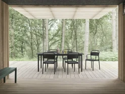 Table d'extérieur en acier noir 220 x 90 cm Linear - Muuto