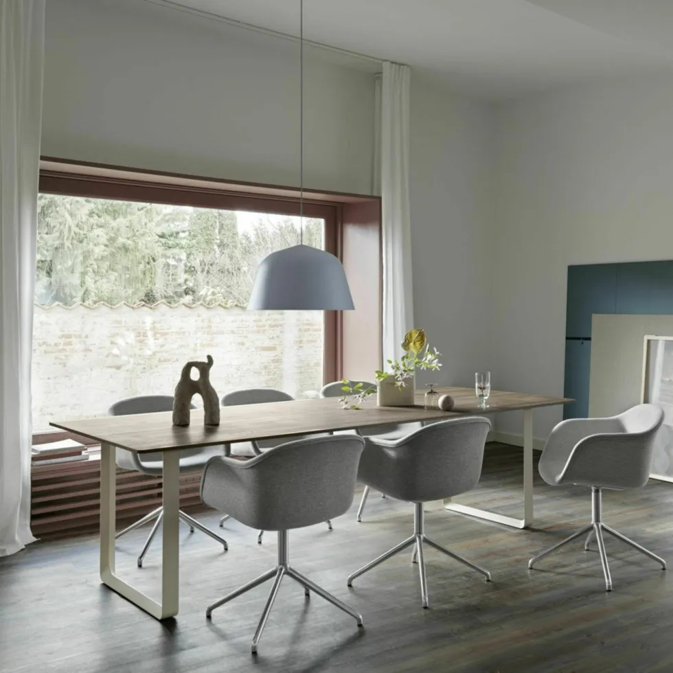 Table en chêne massif fumé et aluminium blanc 170 x 85 cm 70/70 - Muuto