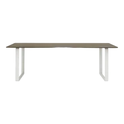 Table en chêne massif fumé et aluminium blanc 225 x 90 cm 70/70 - Muuto