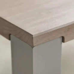 Table en chêne massif huilé pigmenté blanc et acier laqué gris 130 x 130 cm Link - Bolia