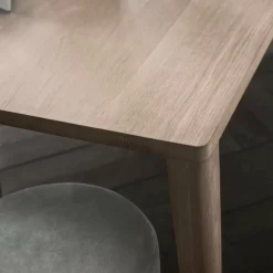 Table en chêne massif huilé pigmenté blanc 130 x 130 cm Graceful - Bolia