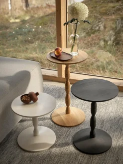 Table en chêne naturel 55 cm Pedestal - Design House Stockholm