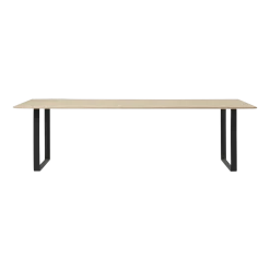Table en chêne piétement noir 225 cm 70-70 - Muuto