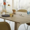 Table à mager avec rallonge en chêne foncé huilé 205x100cm Earnest - Muuto
