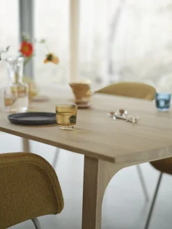 Table à mager avec rallonge en chêne foncé huilé 205x100cm Earnest - Muuto