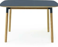 Table à manger carrée en chêne et lino bleu 120 x 120 cm Form - Normann Copenhagen