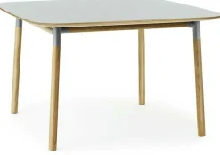 Table à manger carrée en chêne et lino gris 120 x 120 cm Form - Normann Copenhagen