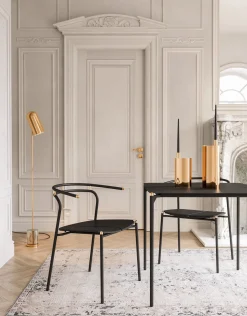 Table à manger carrée noire et dorée Novo - Aytm