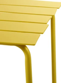 Table à manger d'extérieur carrée en métal jaune 70x70x75cm - valerie_objects