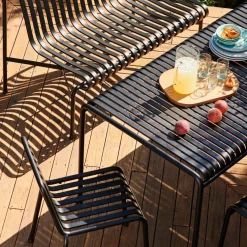 Table à manger d'extérieur en métal anthracite 170x90cm Palissade - HAY