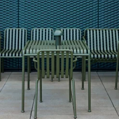 Table à manger d'extérieur en métal anthracite 82,5x90cm Palissade - HAY
